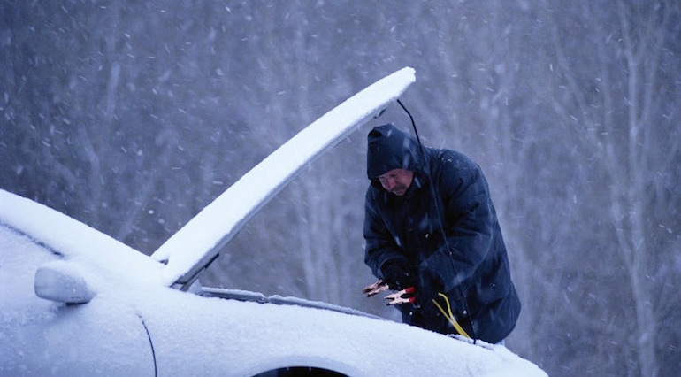 Как завести автомобиль в мороз? 